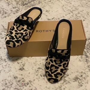 Rothy’s desert cat mule